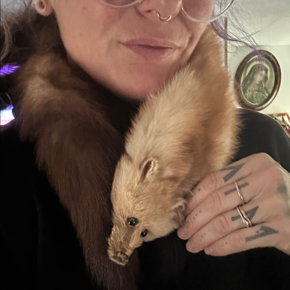 Elegant genuine fur/mink neck Wrap - Picture 2 of 3